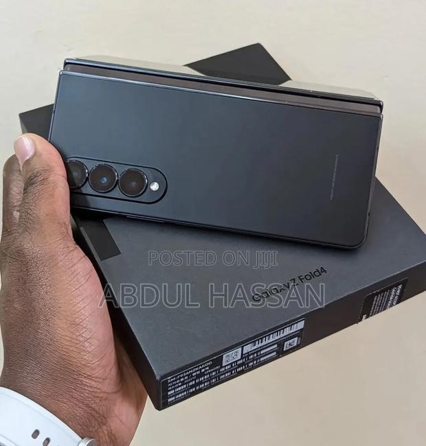 Samsung Galaxy Z Fold4 512 GB Black - thumbnail 4