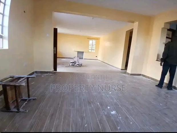 4bdrm Maisonette in Gateway Mall Area for rent - thumbnail 2