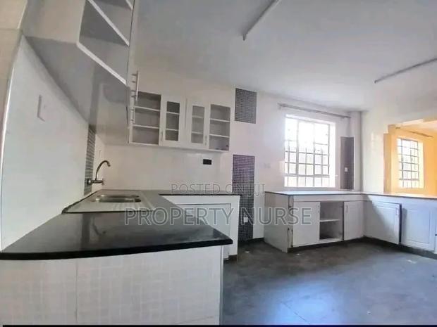 4bdrm Maisonette in Gateway Mall Area for rent - thumbnail 3