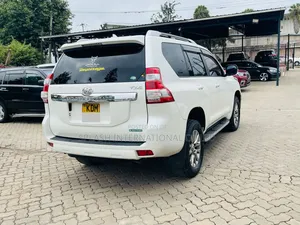 Toyota Land Cruiser Prado 2016 White