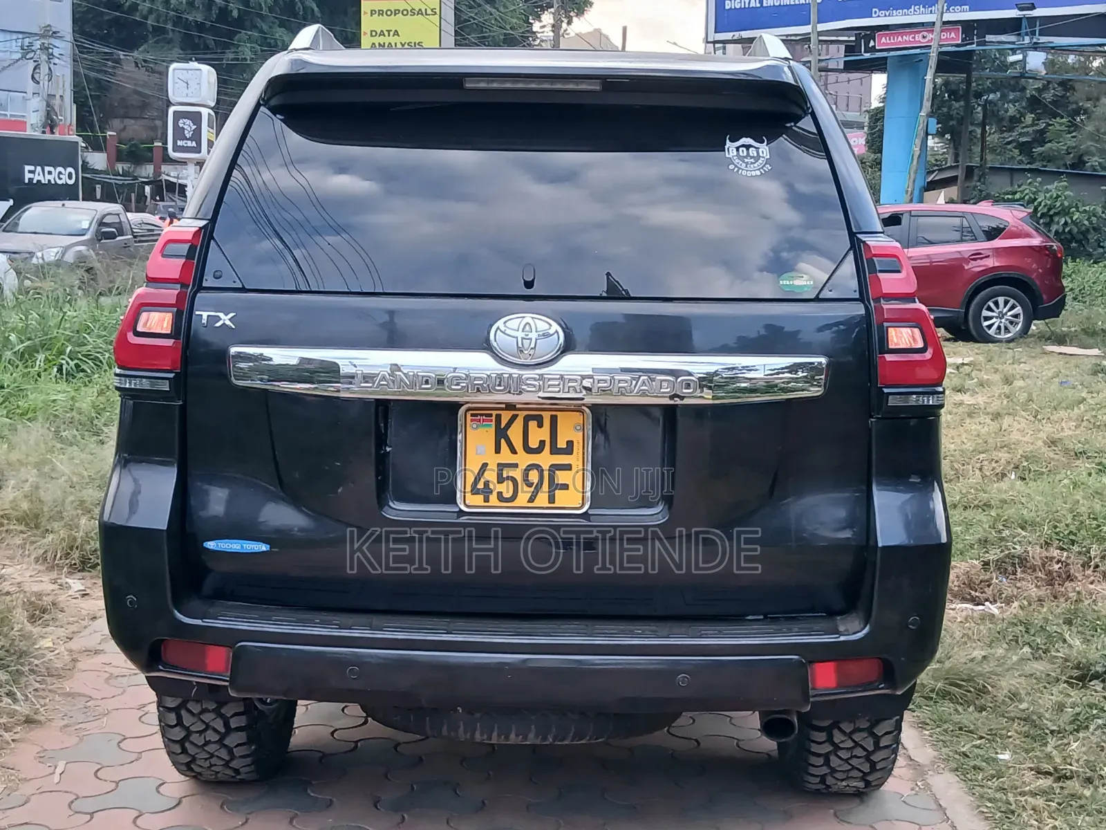 Toyota Land Cruiser Prado 2011 Black