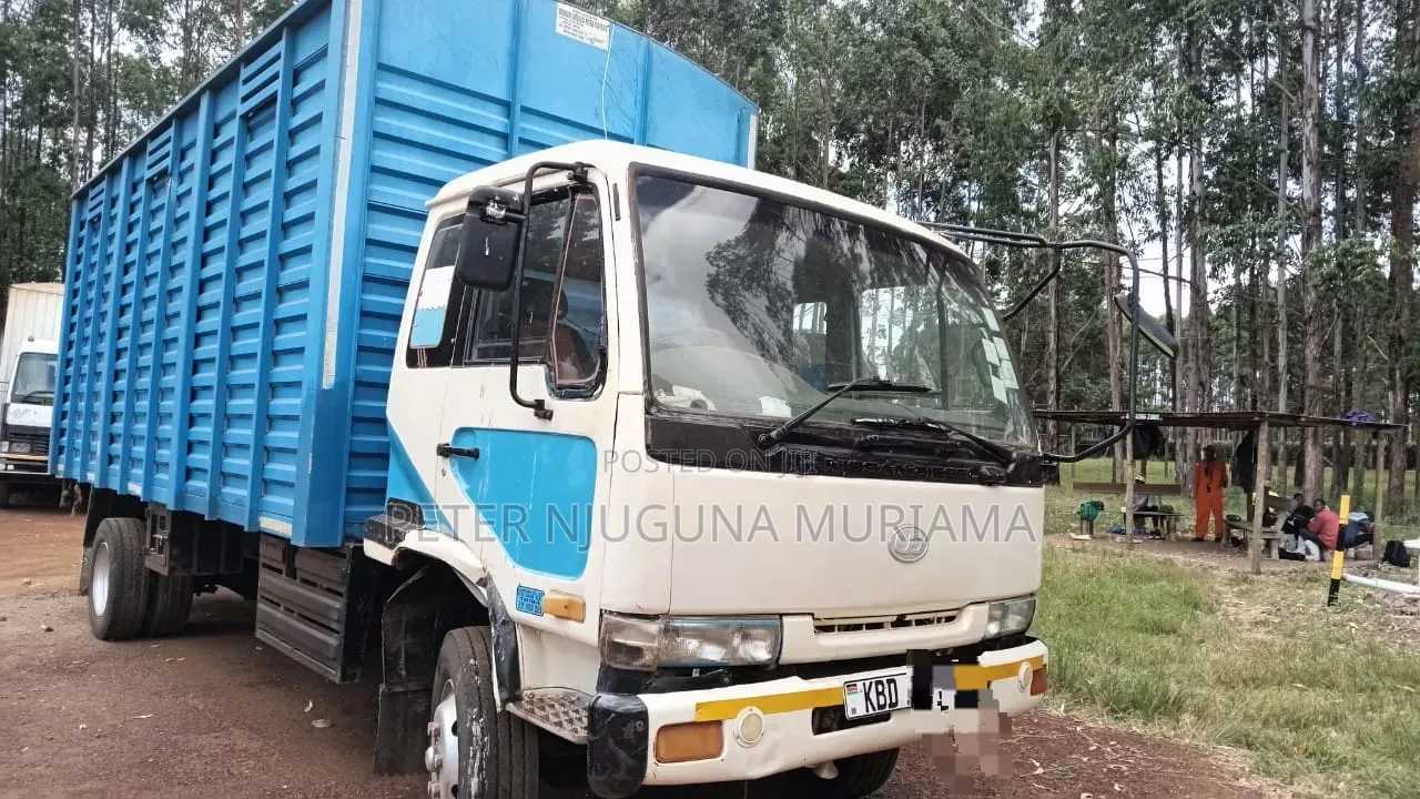 Nissan Ud Truck on Sale Cash