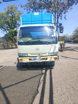 Nissan Ud Truck on Sale Cash