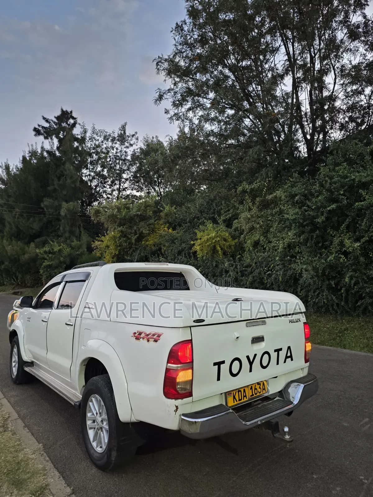 Toyota Hilux 3.0 D-4D 4x4 2014 White