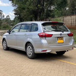 Toyota Corolla Fielder 2020 Silver