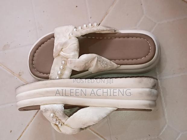 Ladies Sandles - thumbnail 2
