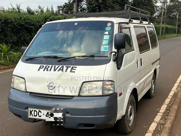 Mazda Bongo 2014 White - thumbnail 3
