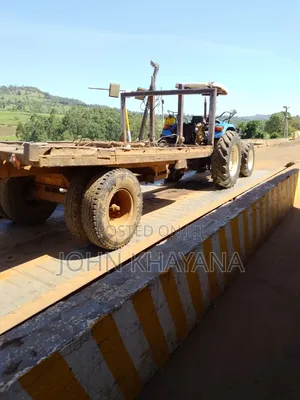 New Holland Tractor 4wd 2020