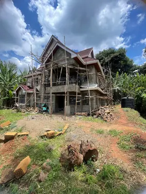 4bdrm Maisonette in Kerarapon for sale