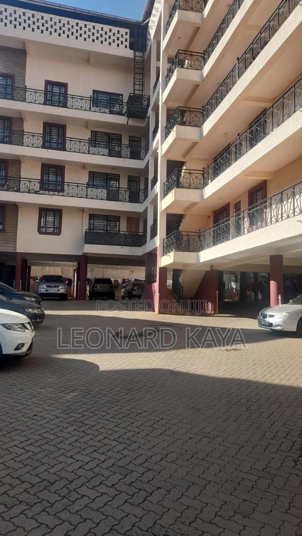 1bdrm House in Dam Area Estate, Deliverance for rent