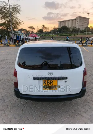 Toyota Probox 2005 White