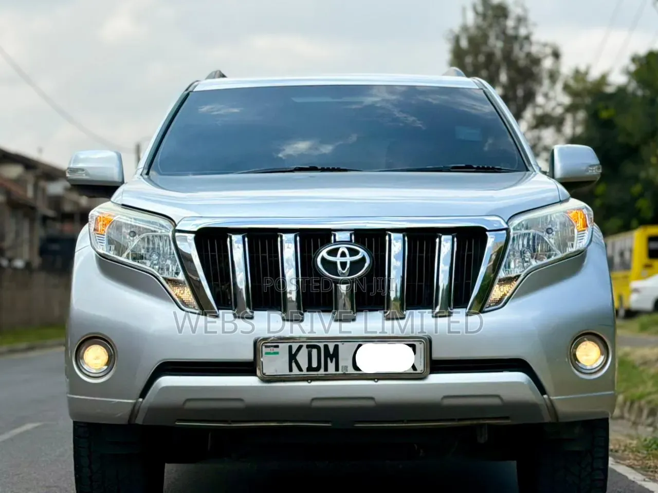 Toyota Land Cruiser Prado 2017 Silver