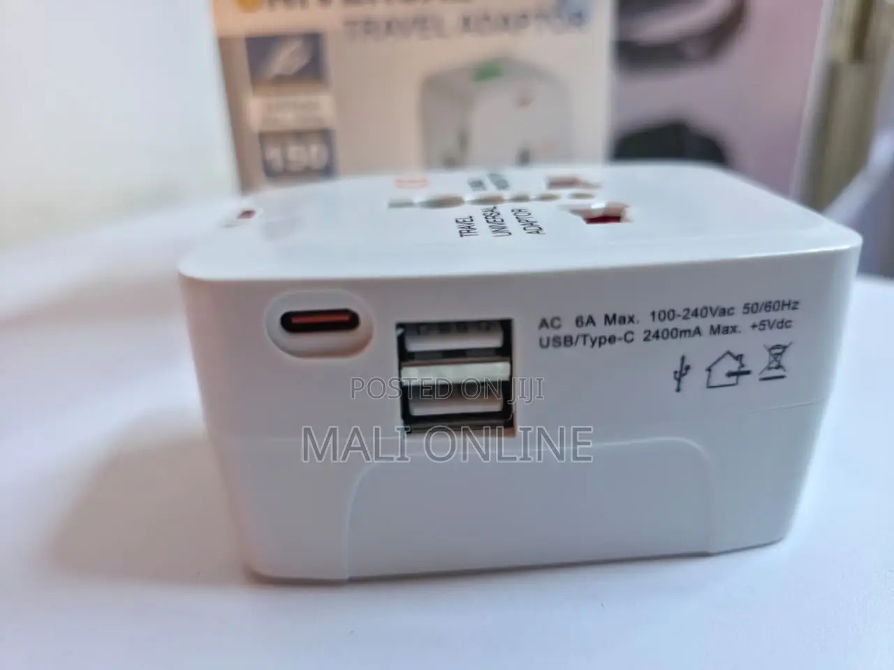 Universal Travel Adapter Worldwide Plug Charger 2 Usb 1 Type-C Adapter