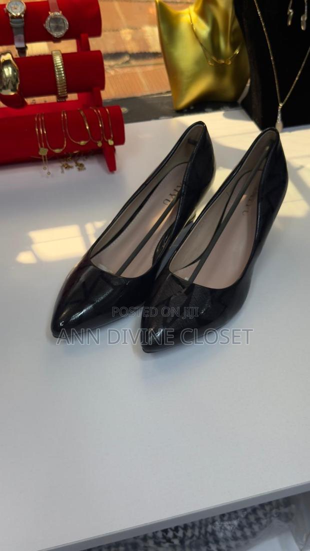 Black Ladies Shoes