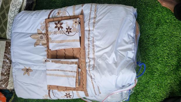 Premium 4-Piece Binded Duvet Set - Luxury Quilted Bedding - thumbnail 4