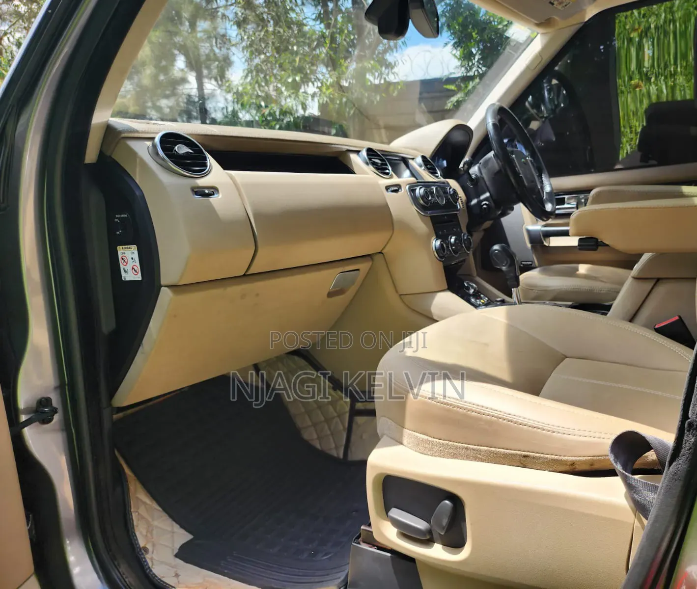 Land Rover Discovery 2010 Gray