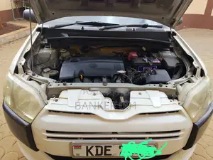 Toyota Succeed SV Premium 2014 White