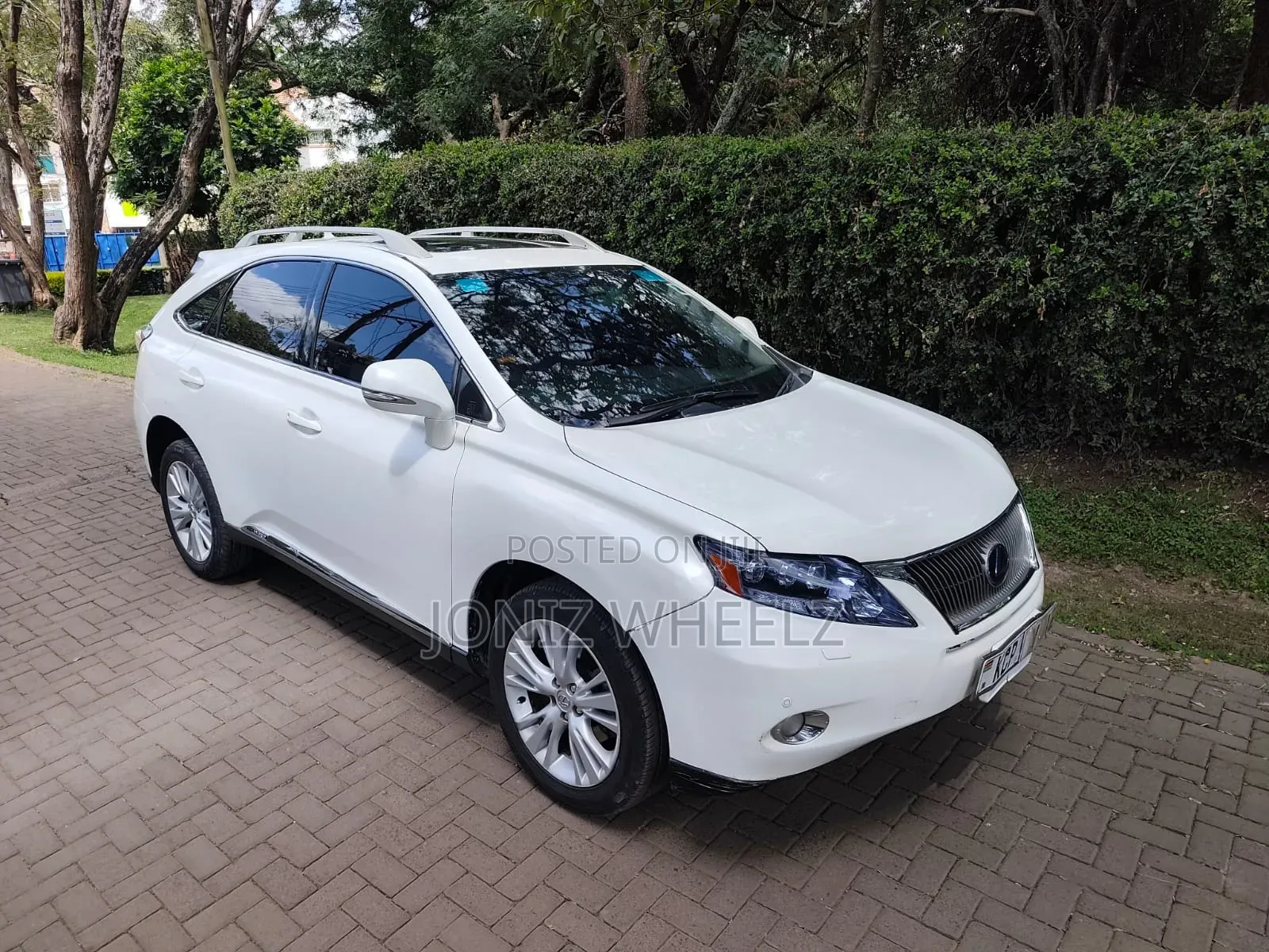 Lexus RX 450H FWD 2012 White