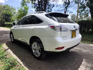 Lexus RX 450H FWD 2012 White