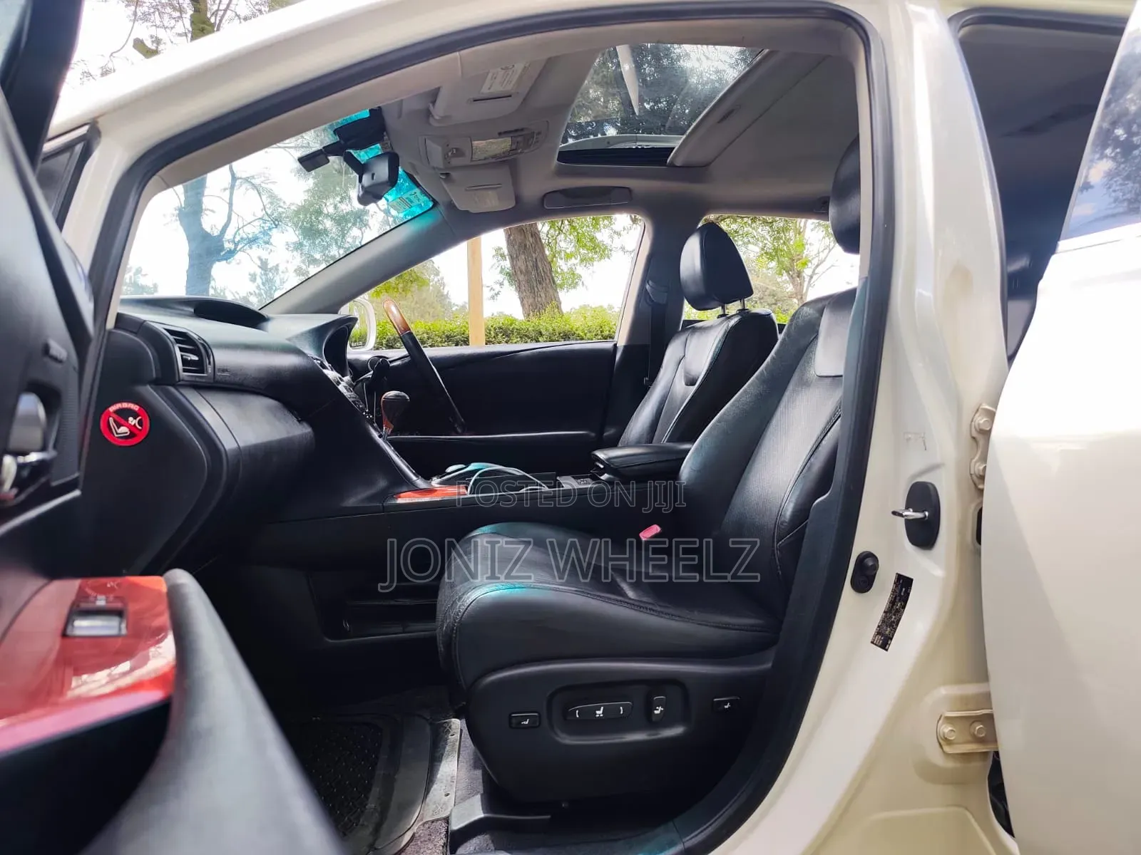 Lexus RX 450H FWD 2012 White