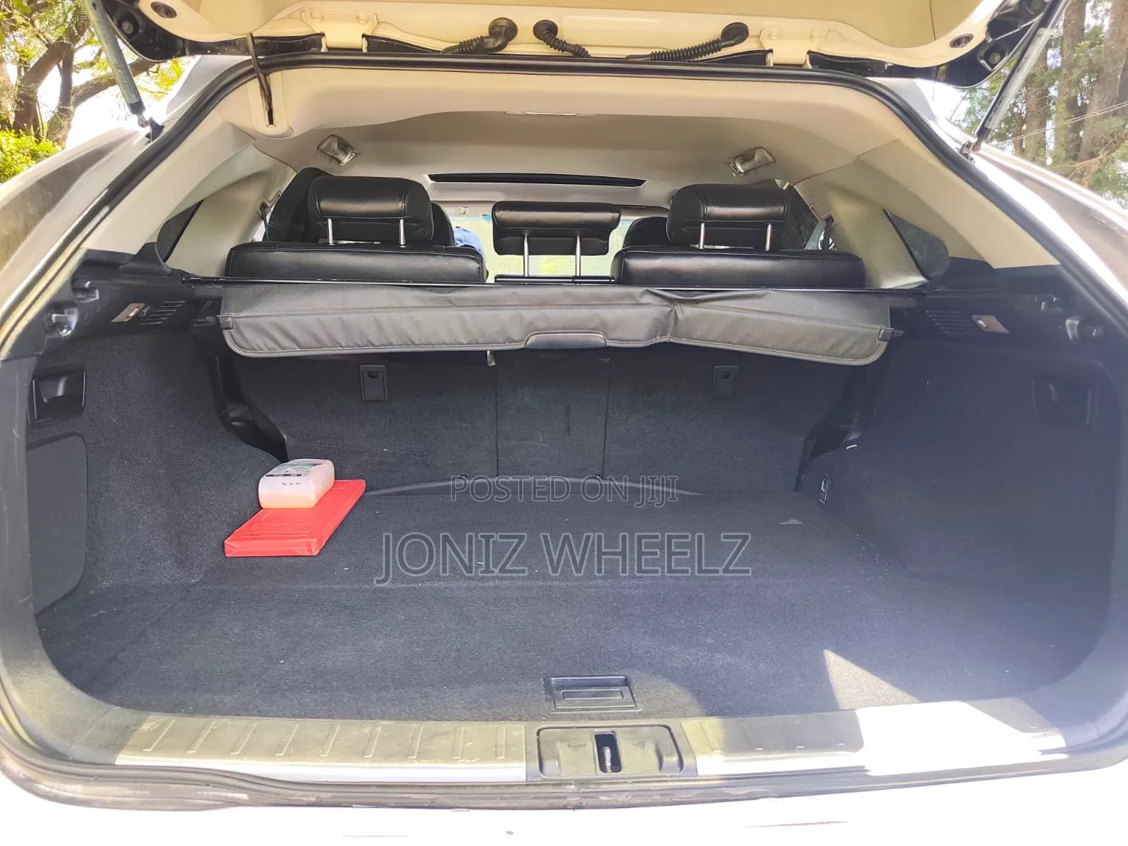 Lexus RX 450H FWD 2012 White