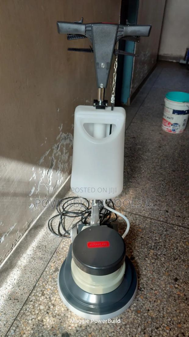 Astramilano Am005 Floor Scrubber With 1100w Motor and 2 Brushes
