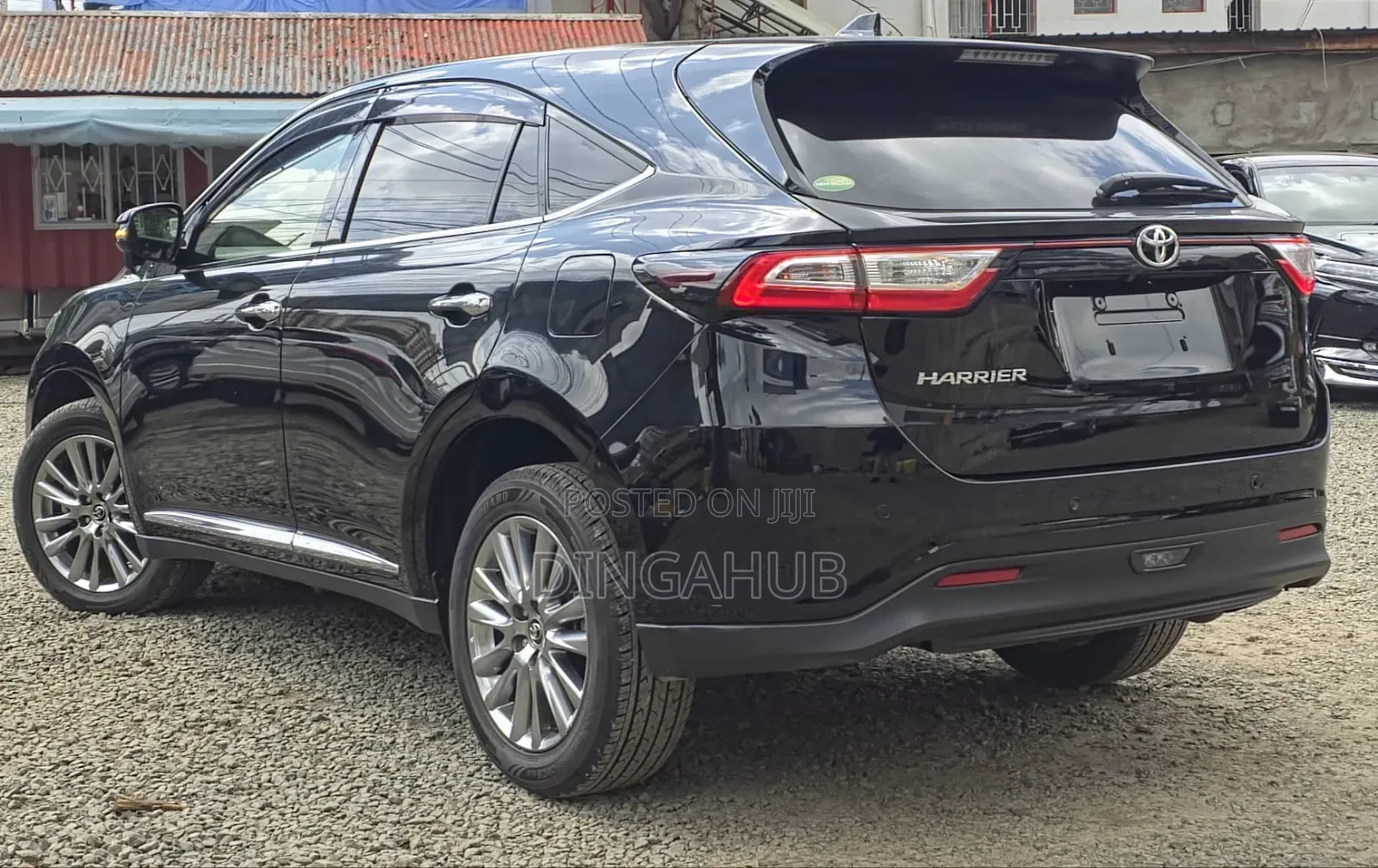Toyota Harrier 2.0 2018 Black