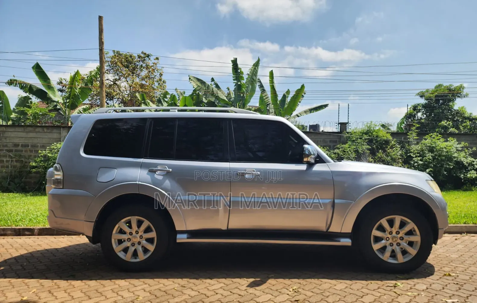 Mitsubishi Pajero 2010 Silver