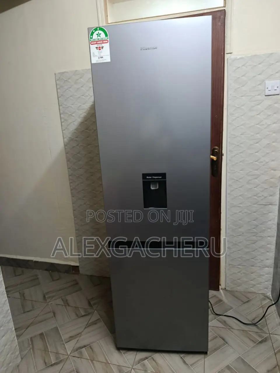 268 Litre Hisense Fridge With Bottom Freezer