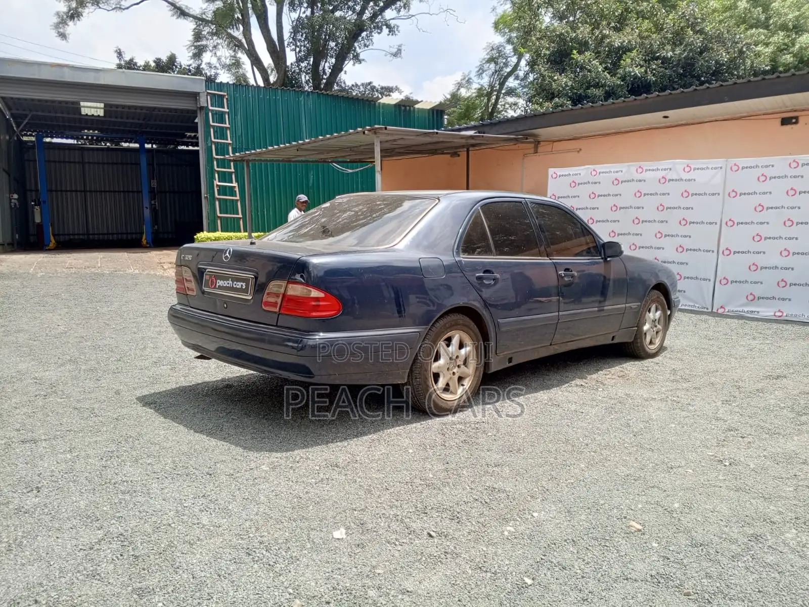 Mercedes-Benz E350 2000 Blue