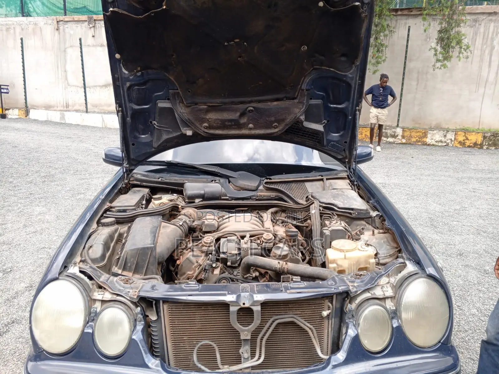 Mercedes-Benz E350 2000 Blue