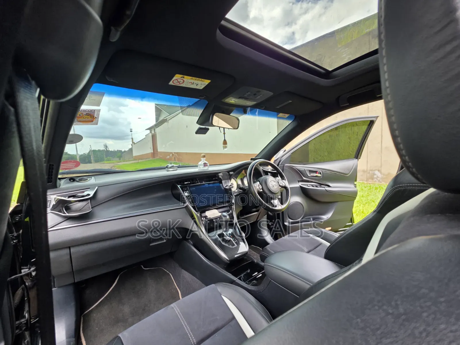 Toyota Harrier 2019 Black
