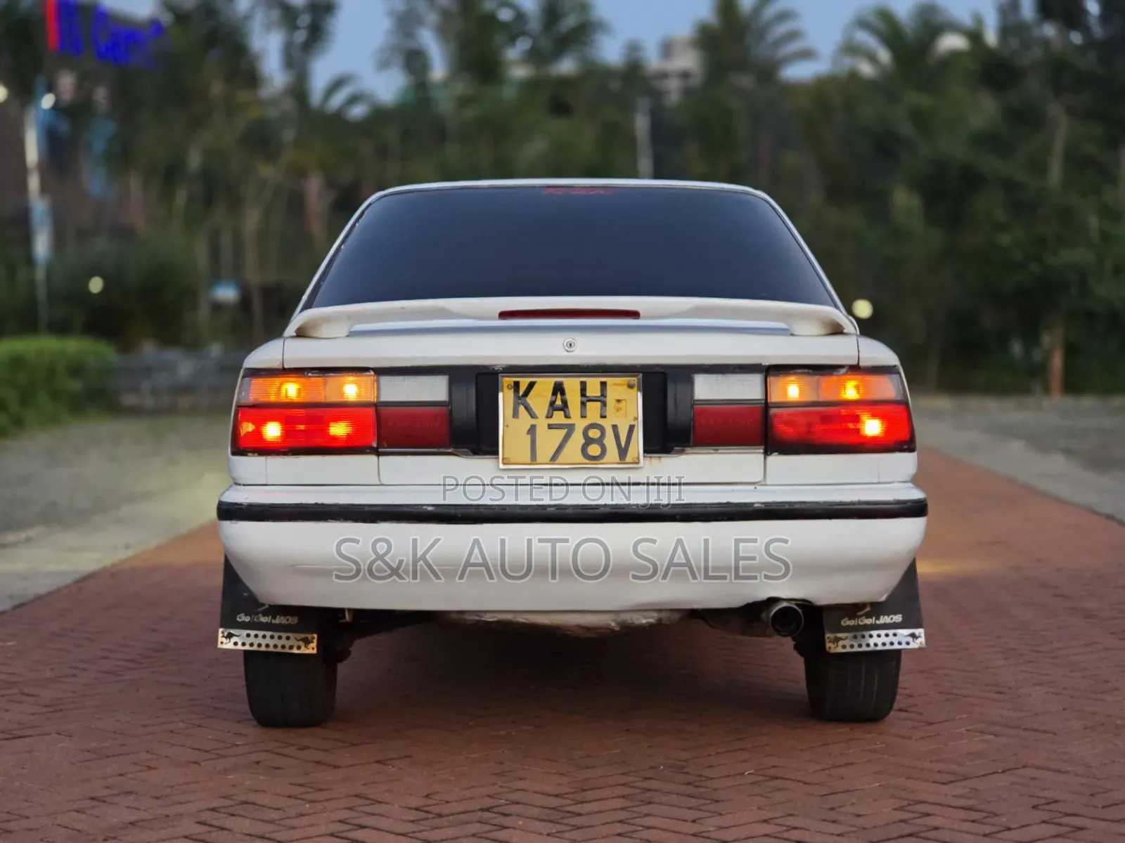 Toyota Corolla 1999 White