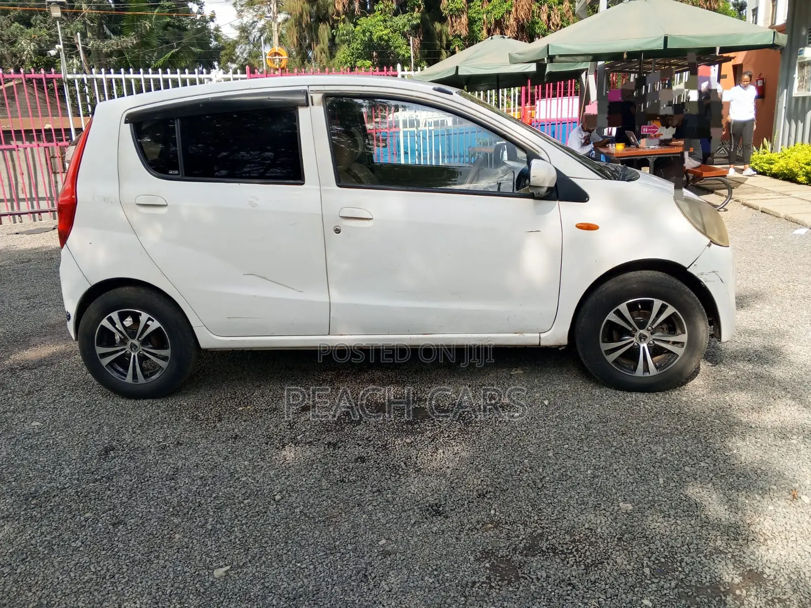 Daihatsu Mira 2011 White