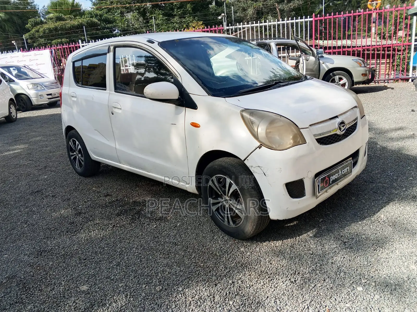 Daihatsu Mira 2011 White