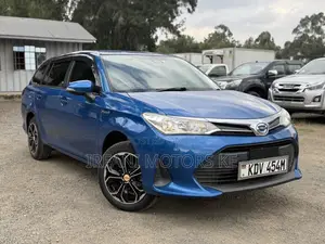 Toyota Corolla Fielder 1.5 Hybrid FWD 2018 Blue