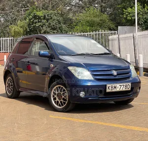 Toyota IST 2005 Blue
