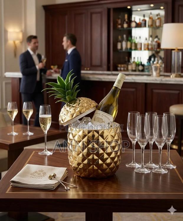 Pineapple Banquet Set