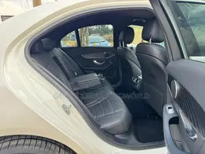 Mercedes-Benz C200 2019