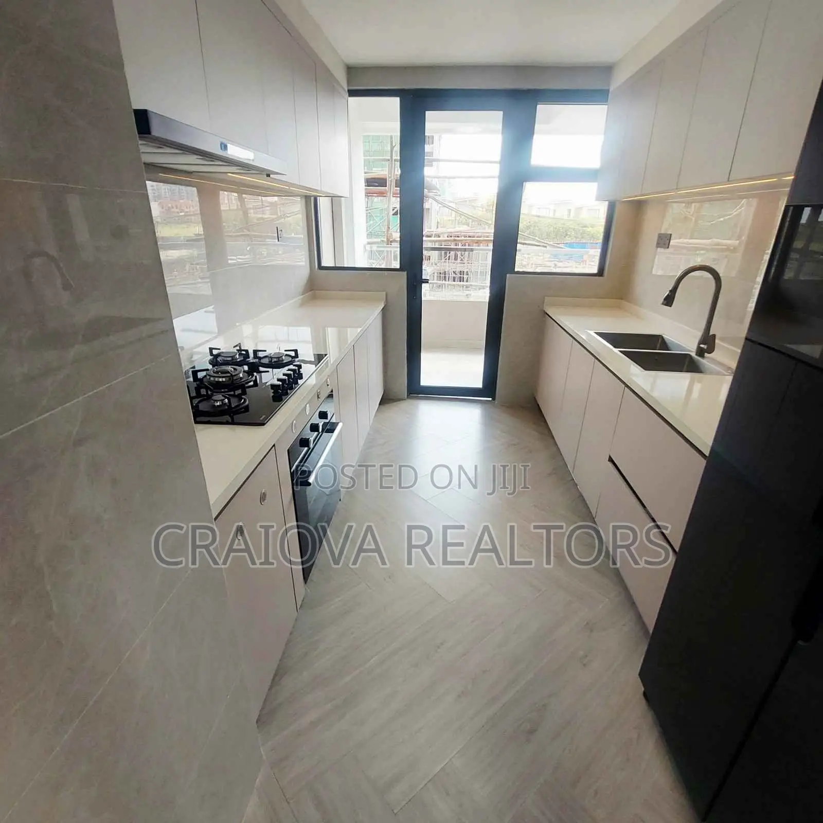 3bdrm Apartment in Hotel 67 Area for sale