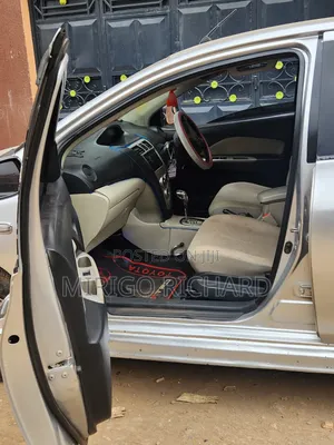 Toyota Belta 2007 Silver