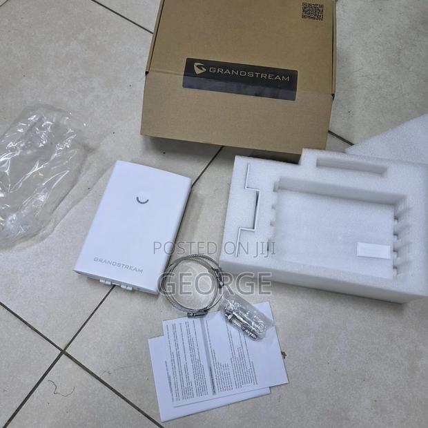Grandstream Gwn7630lr 2.33gbps Outdoor Wifi Access Point