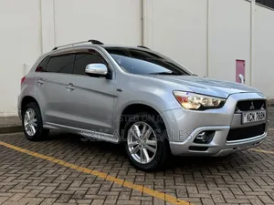 Mitsubishi RVR 2010 Silver