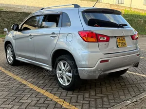 Mitsubishi RVR 2010 Silver