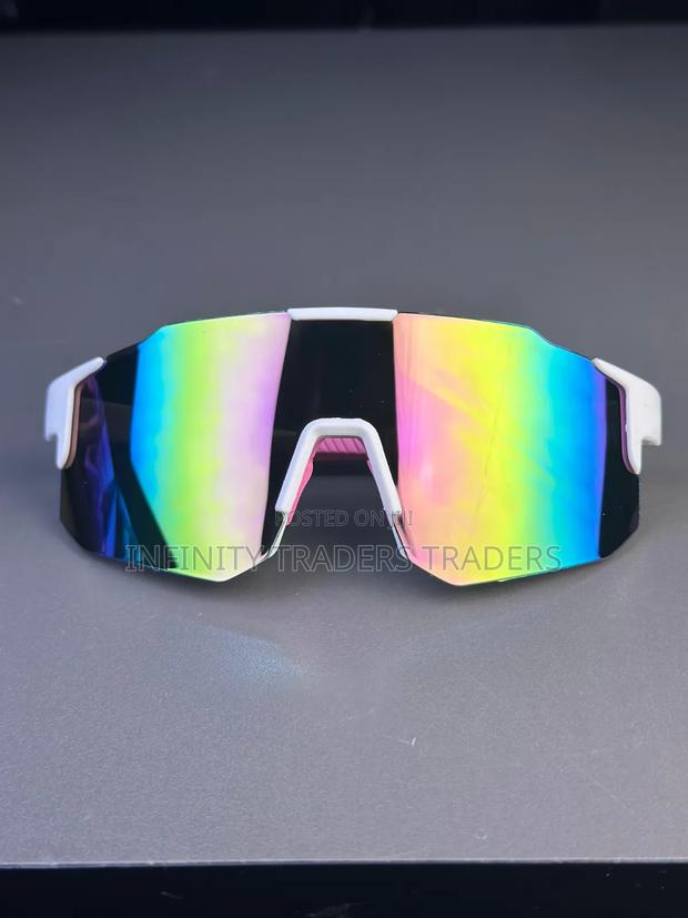 Hiking Sunglasses - thumbnail 2