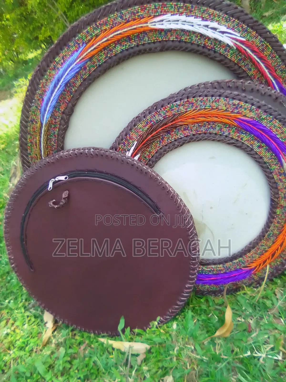 Beaded 18' Round Wall Frames for Mirrors and Photos