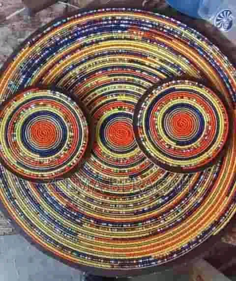 Beaded 18' Round Wall Frames for Mirrors and Photos