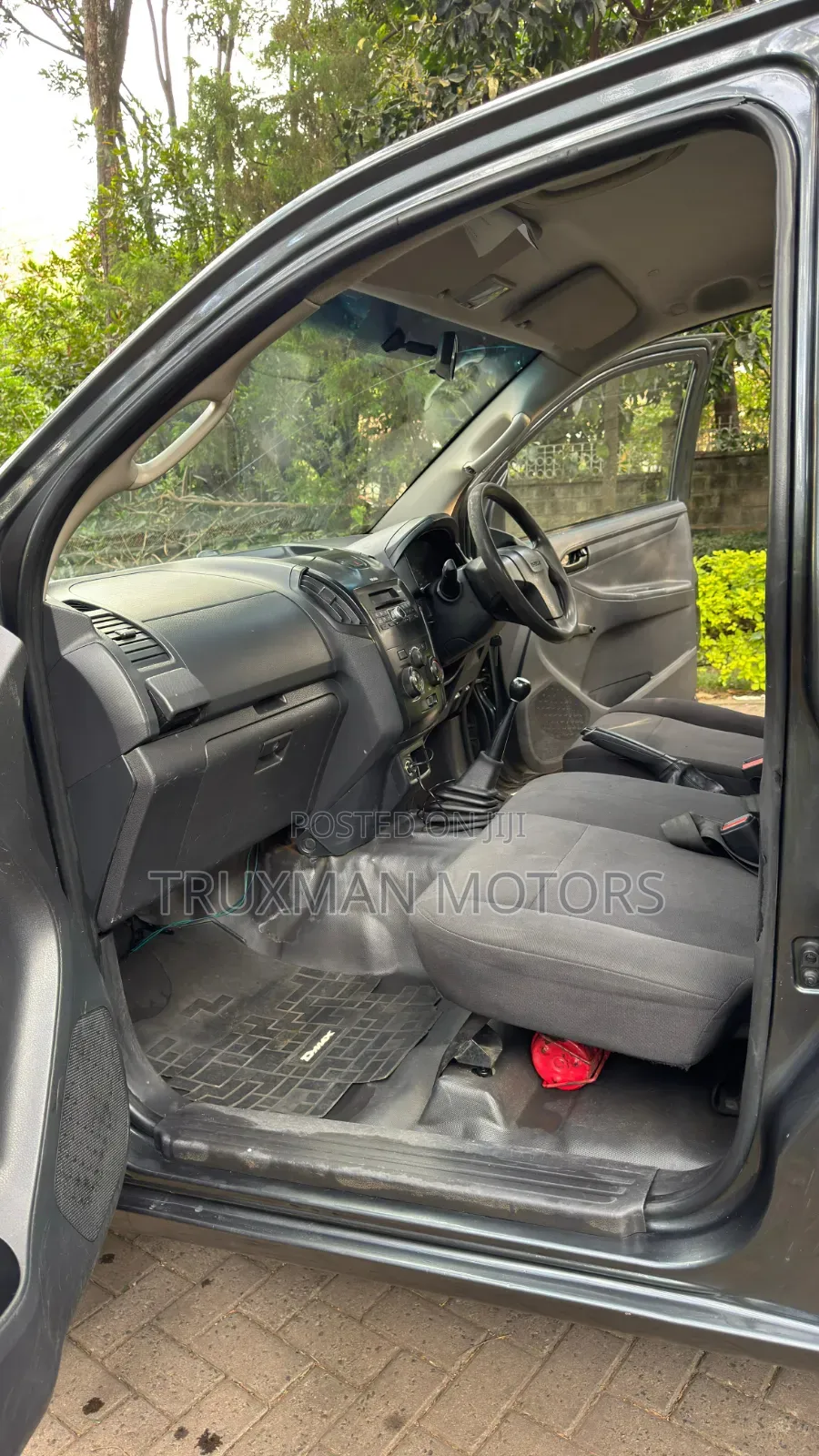 Isuzu D-MAX 2022 Gray