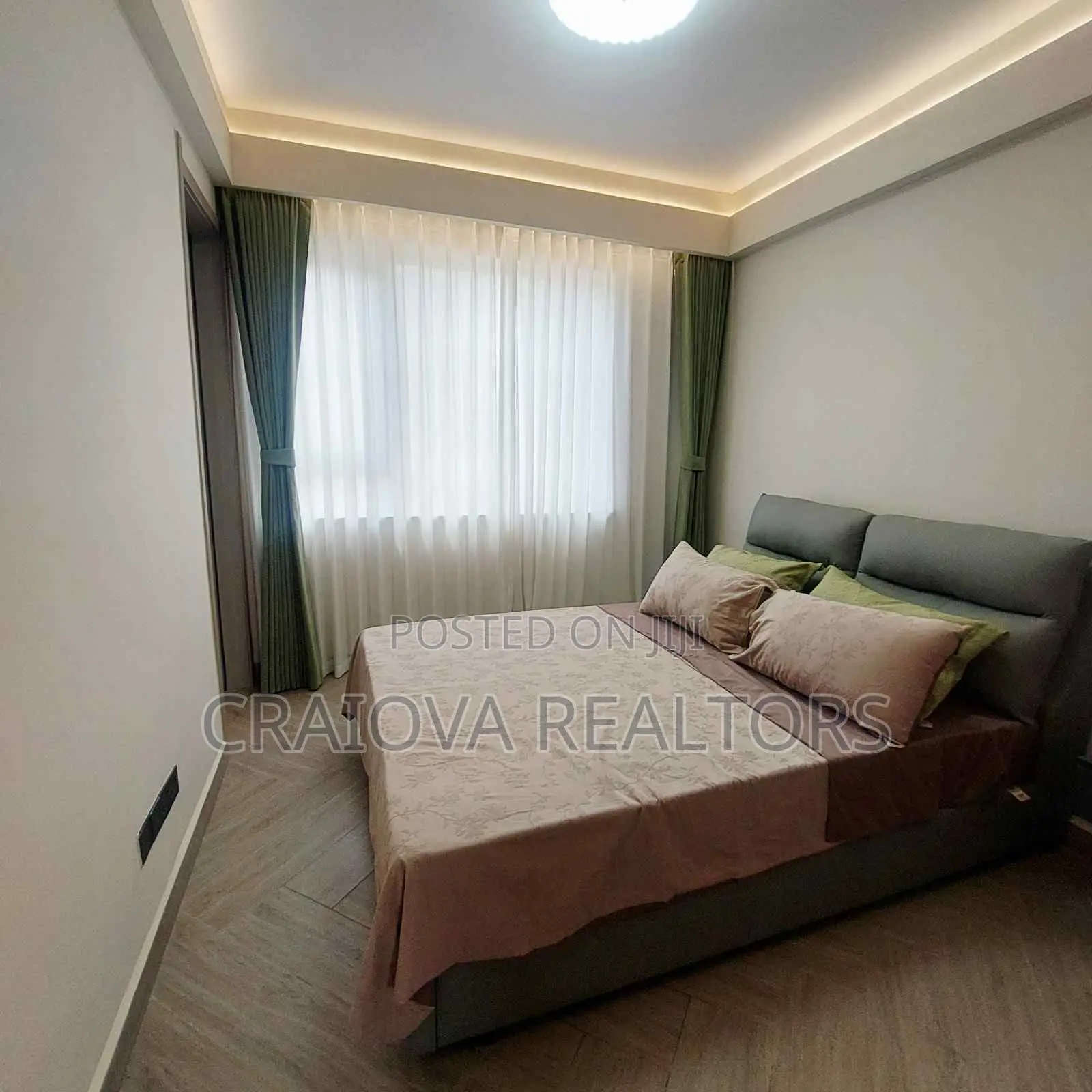 3bdrm Apartment in Hotel 67 Area for sale