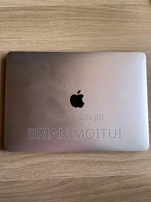 Laptop Apple MacBook Pro 2017 16GB Intel Core i5 SSD 256GB